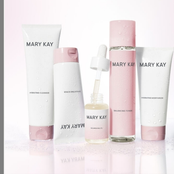 🧴NIB Mary Kay Nourishing Oil🧴 - Picture 5 of 10